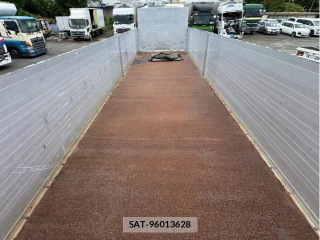 Mitsubishi GREAT 2016-05 7060935-19