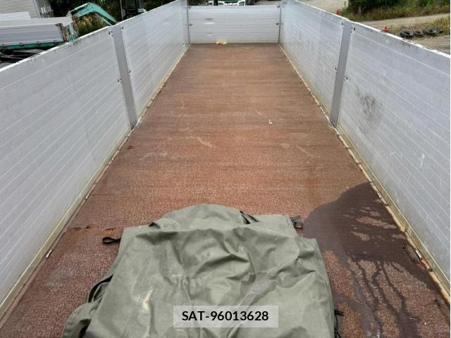 Mitsubishi GREAT 2016-05 7060935-22