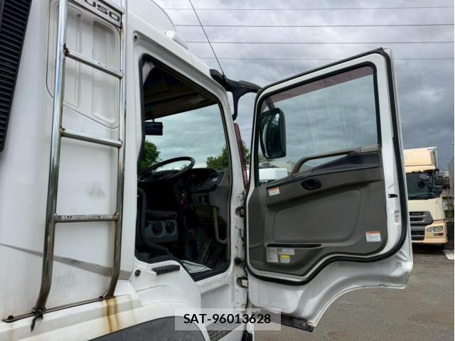 Mitsubishi GREAT 2016-05 7060935-26