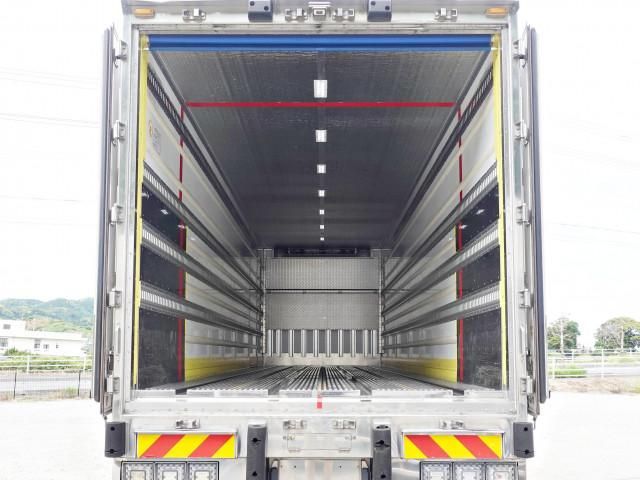Mitsubishi GREAT 2016-03 7199784-14