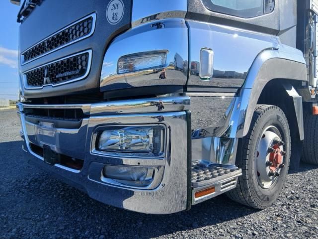 Mitsubishi GREAT 2017-01 7199787-12