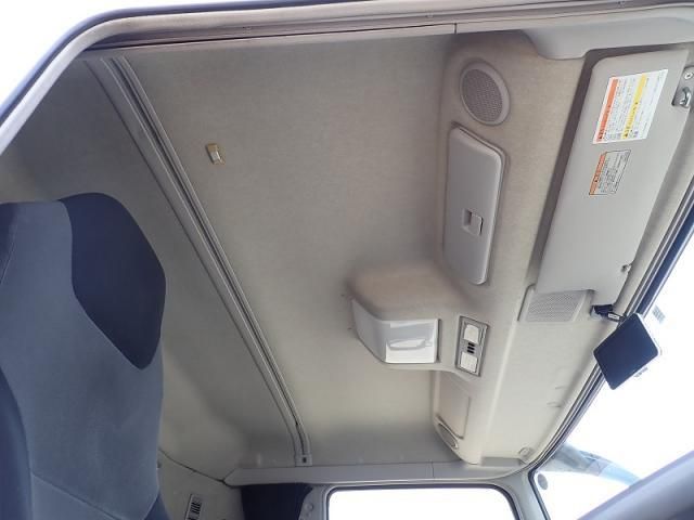 Mitsubishi GREAT 2015-12 7199782-11