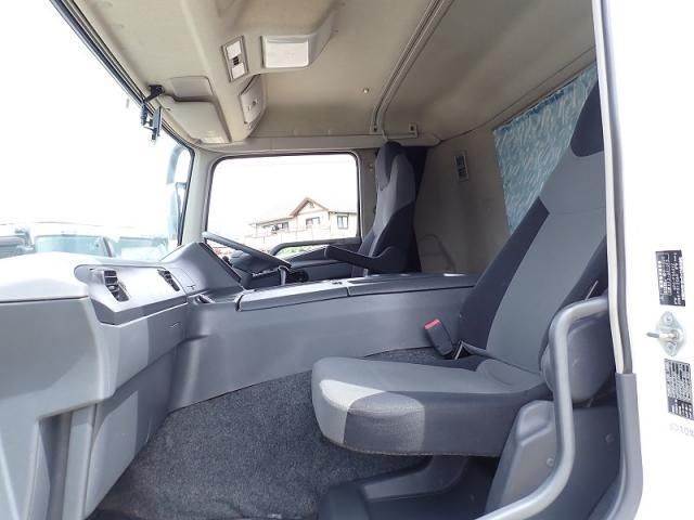 Mitsubishi GREAT 2015-12 7199782-12