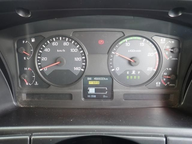 Mitsubishi GREAT 2015-12 7199782-13