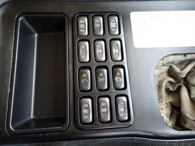 Mitsubishi GREAT 2015-12 7199782-15