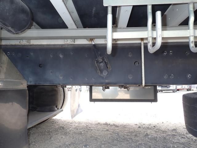 Mitsubishi GREAT 2015-12 7199782-19