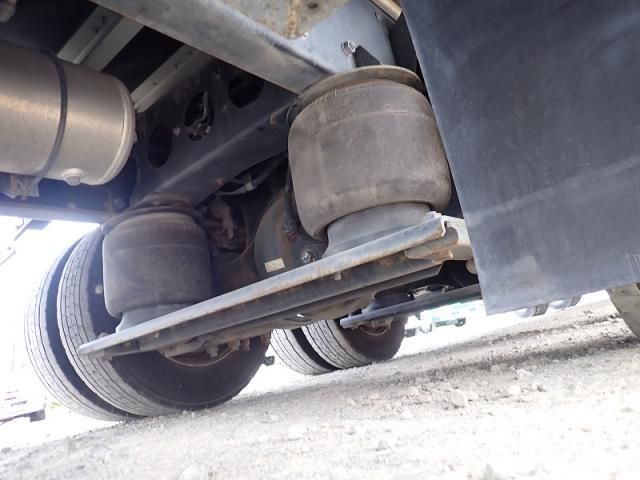 Mitsubishi GREAT 2015-12 7199782-20