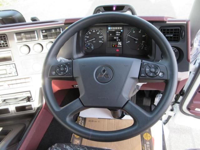 Mitsubishi GREAT 2026-02 7199775-9
