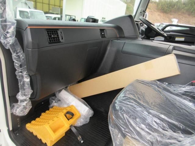 Mitsubishi GREAT 2026-02 7199769-20