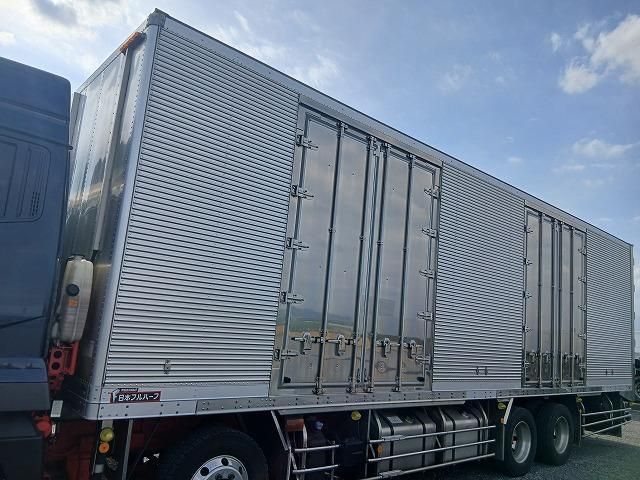 Mitsubishi GREAT 2022-05 7199779-17