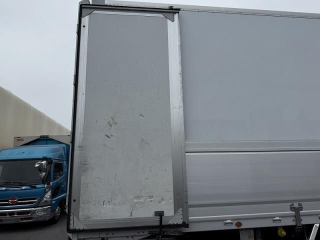 Mitsubishi GREAT 2018-07 7199781-11