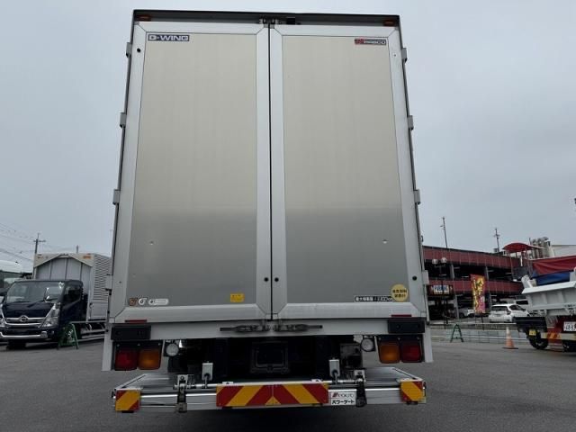Mitsubishi GREAT 2018-07 7199781-7
