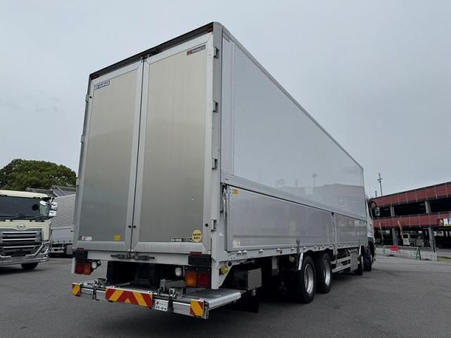 Mitsubishi GREAT 2018-07 7199781-8