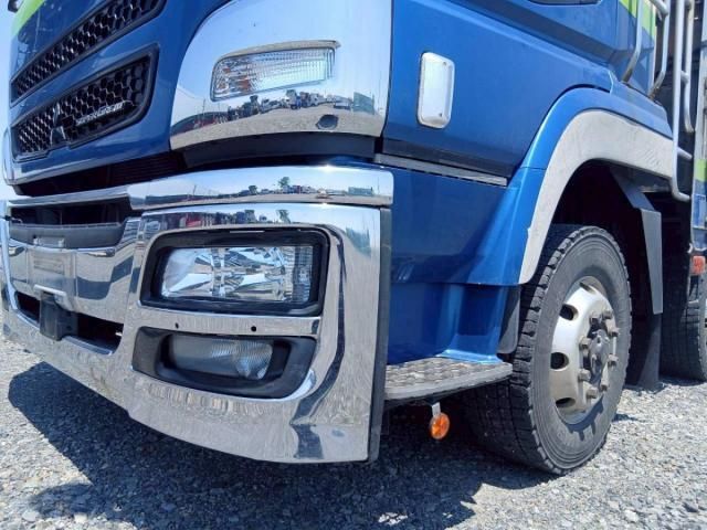 Mitsubishi GREAT 2017-04 7199792-11