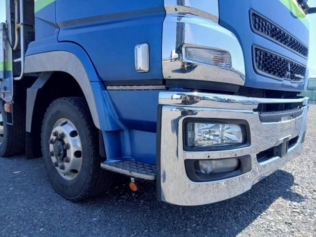 Mitsubishi GREAT 2017-04 7199792-8