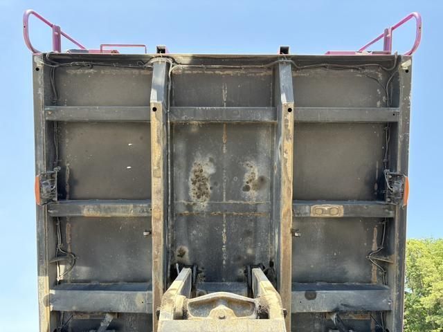 Mitsubishi GREAT 2014-05 7199778-27