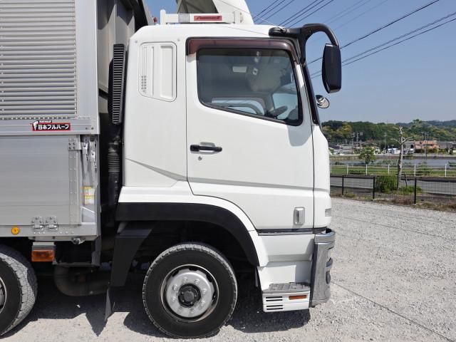 Mitsubishi GREAT 2017-03 7199785-6