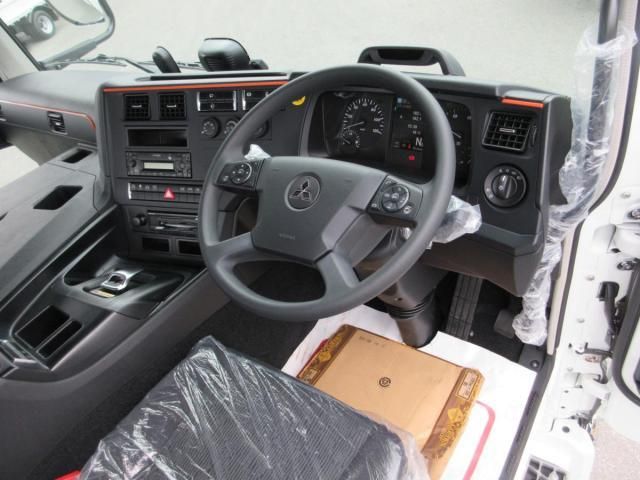 Mitsubishi GREAT 2026-02 7199770-6