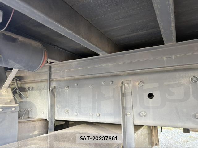 Mitsubishi GREAT 2015-12 7252474-16
