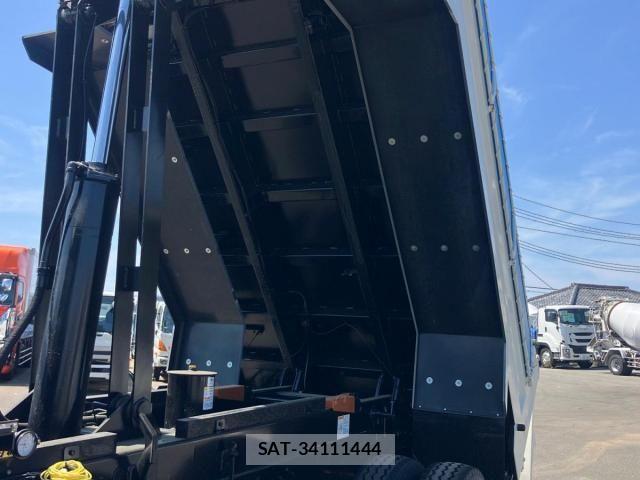 Mitsubishi GREAT 2025-11 7252469-12