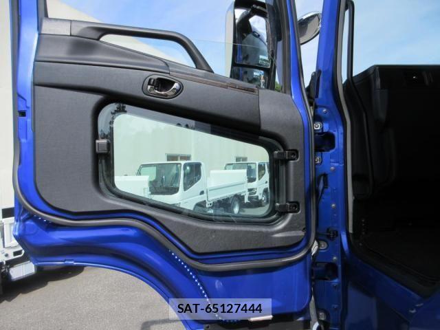 Mitsubishi GREAT 2021-04 7252473-17