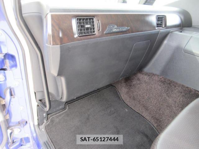 Mitsubishi GREAT 2021-04 7252473-19