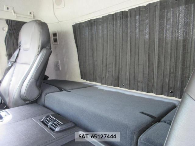 Mitsubishi GREAT 2021-04 7252473-21