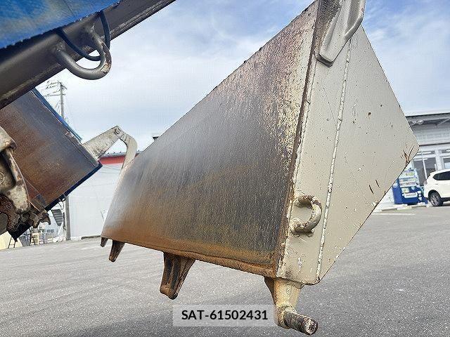Mitsubishi GREAT 2014-06 7252475-9