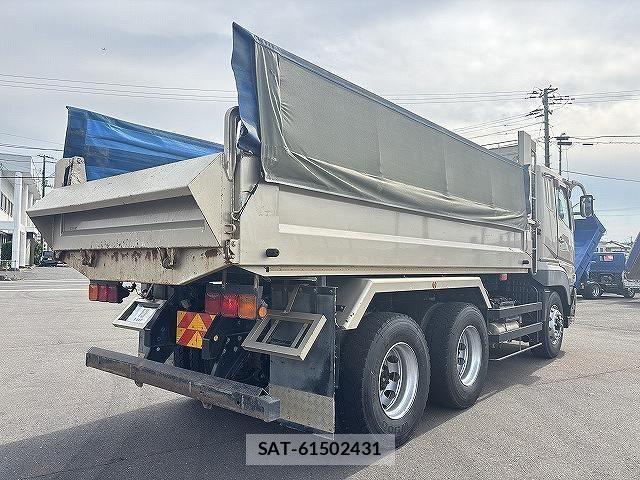 Mitsubishi GREAT 2014-06 7252475-2