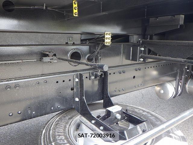Mitsubishi GREAT 2026-01 7252467-22