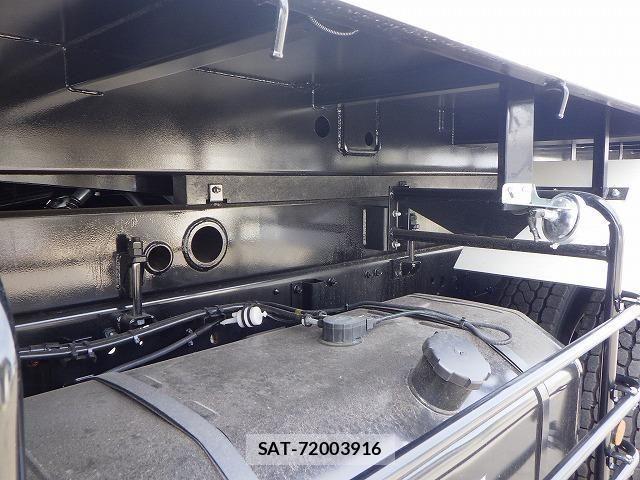Mitsubishi GREAT 2026-01 7252467-26