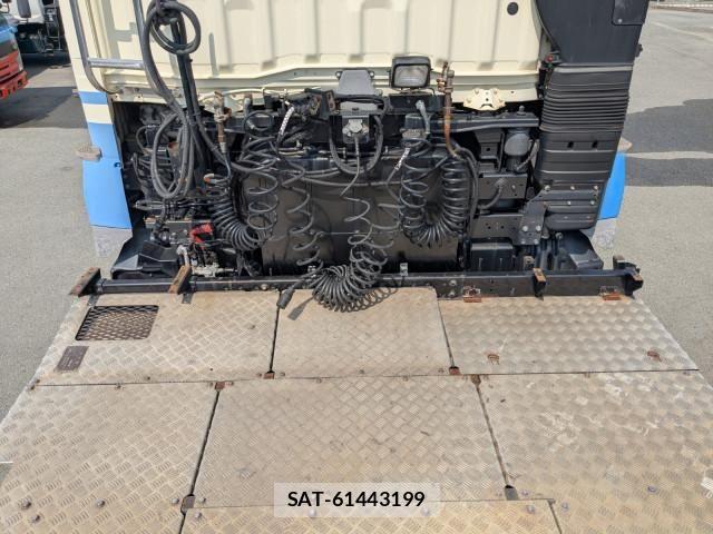 Mitsubishi GREAT 2014-02 7252483-14