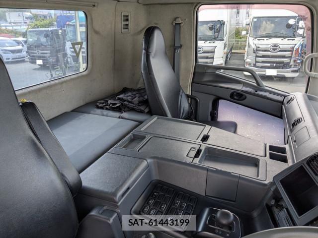 Mitsubishi GREAT 2014-02 7252483-17