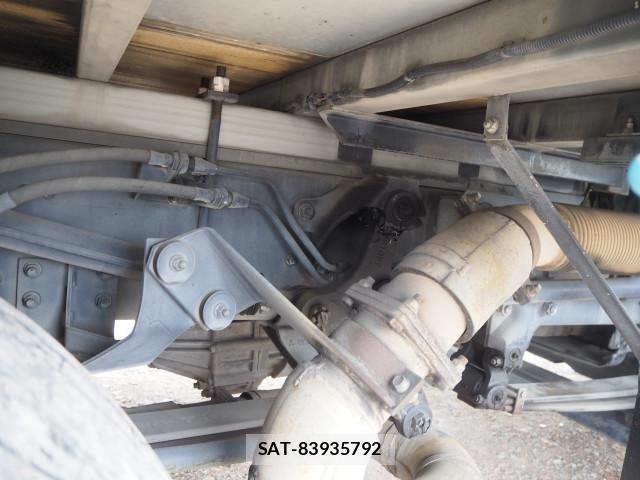 Mitsubishi GREAT 2017-03 7252479-14