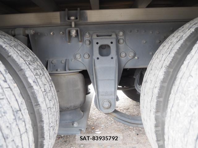 Mitsubishi GREAT 2017-03 7252479-26