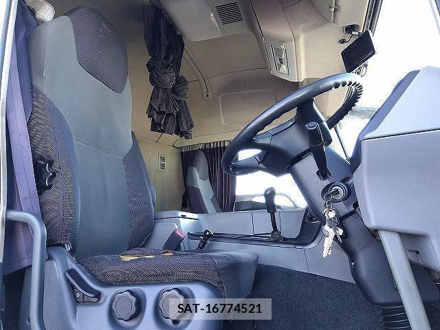 Mitsubishi GREAT 2015-04 7252477-10