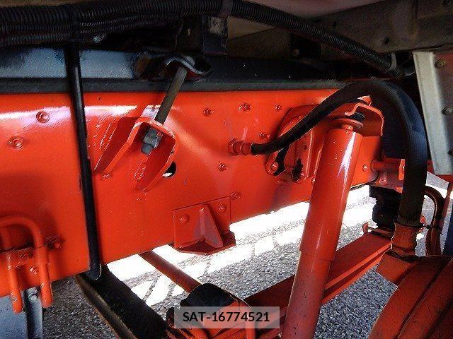 Mitsubishi GREAT 2015-04 7252477-17