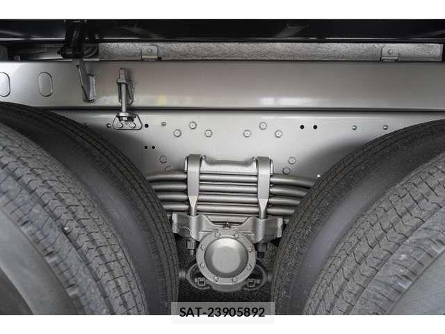 Mitsubishi GREAT 2025-03 7273051-10