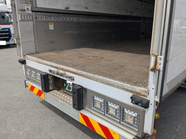 Mitsubishi GREAT 2021-04 7306729-22