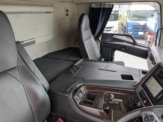 Mitsubishi GREAT 2021-03 7306731-18
