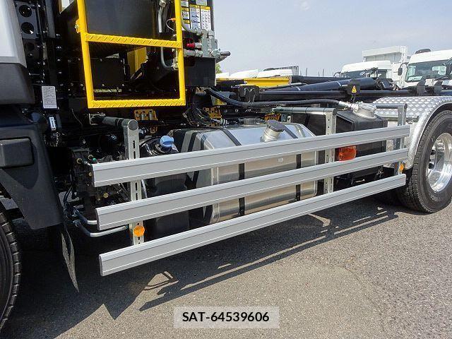 Mitsubishi GREAT 2026-02 7360024-19