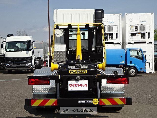 Mitsubishi GREAT 2026-02 7360024-7