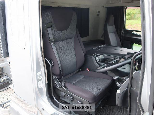 Mitsubishi GREAT 2018-05 7360022-11