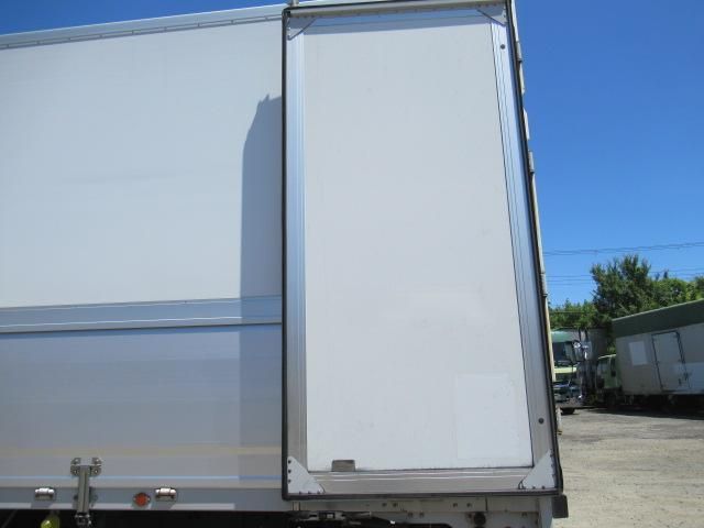 Mitsubishi GREAT 2016-12 7383960-10