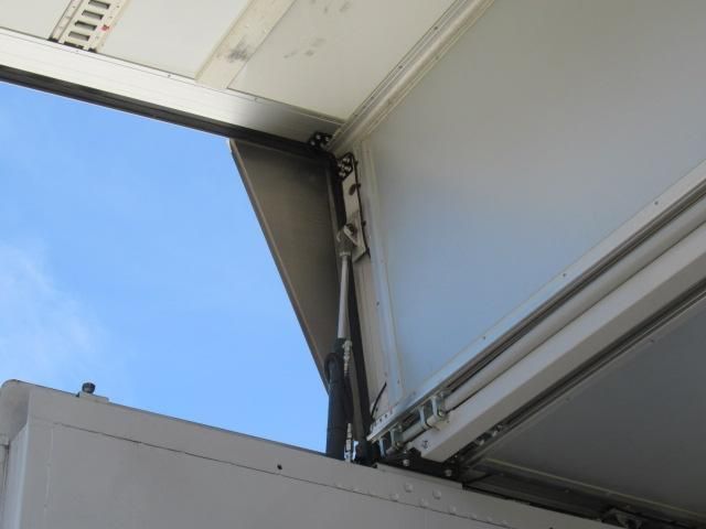 Mitsubishi GREAT 2016-12 7383960-27