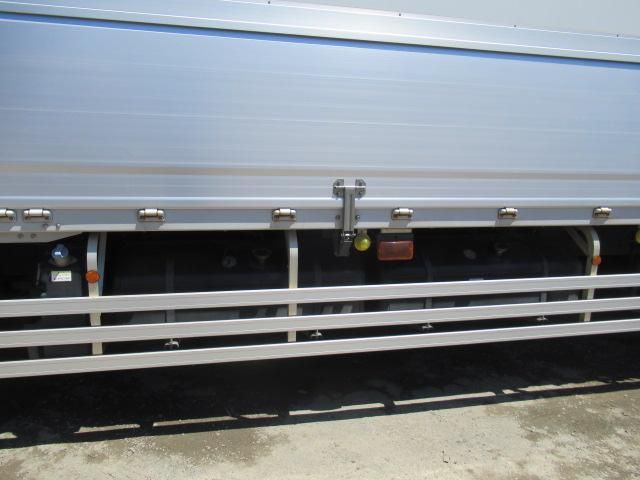 Mitsubishi GREAT 2016-12 7383960-29