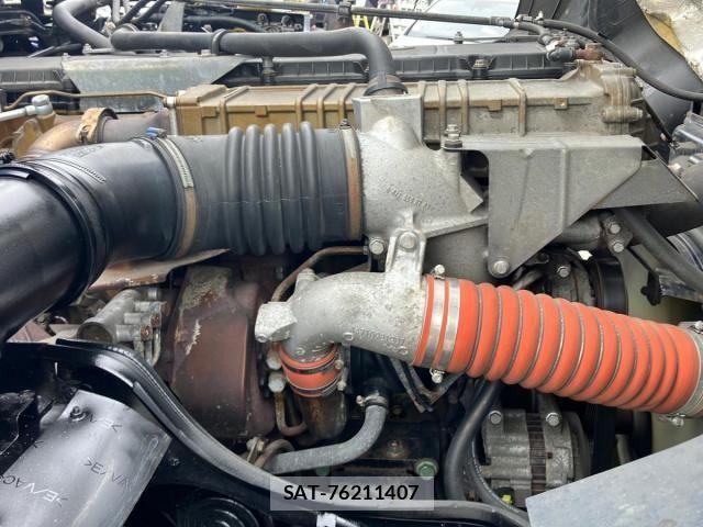 Mitsubishi GREAT 2012-10 7378974-17