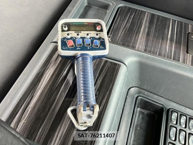 Mitsubishi GREAT 2012-10 7378974-22