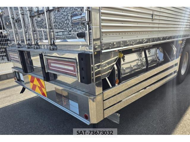 Mitsubishi GREAT 2019-06 7458177-15