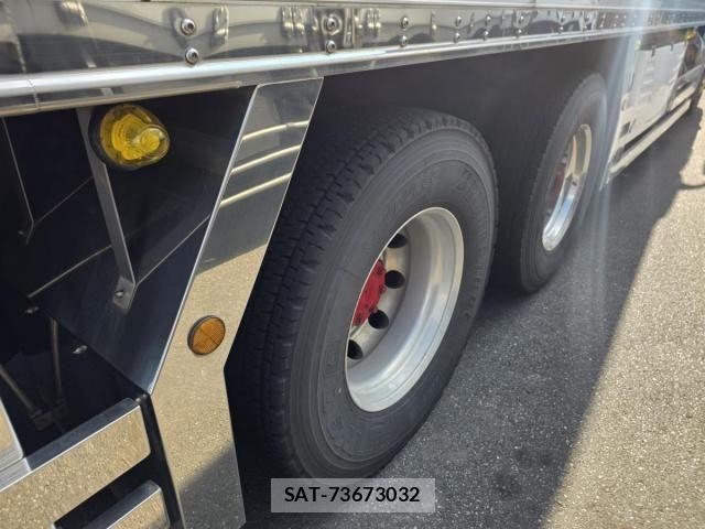 Mitsubishi GREAT 2019-06 7458177-19